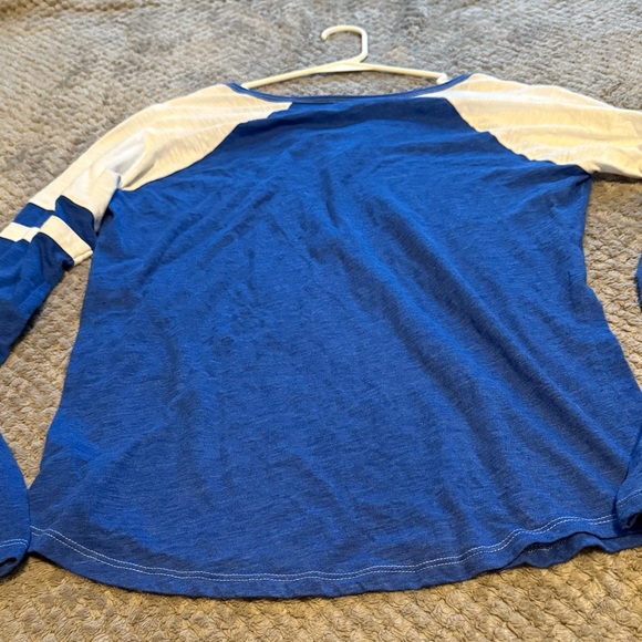 Top of the World Blue and White Kentucky Wildcats V-Neck Long Sleeve Tee - Picture 7 of 7